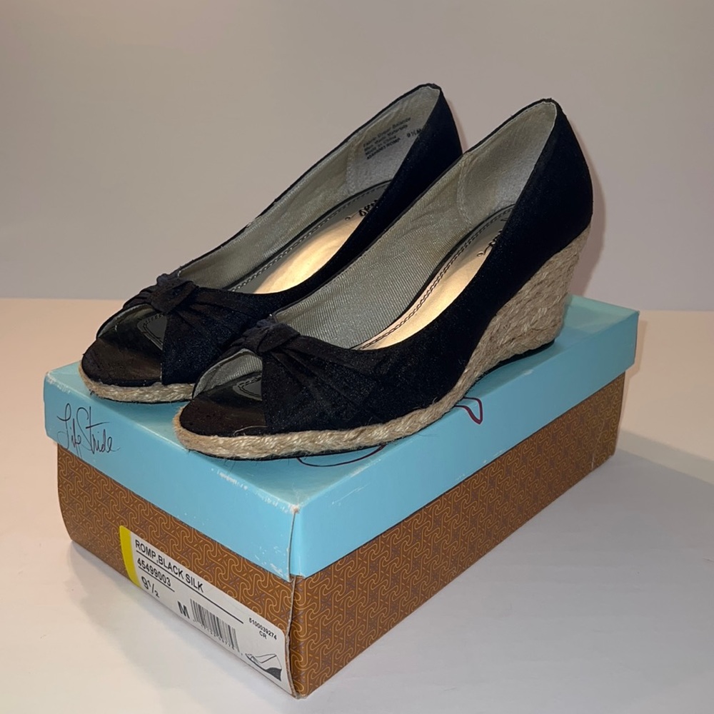 Life Stride womens size 9 1/2 black silk wedge